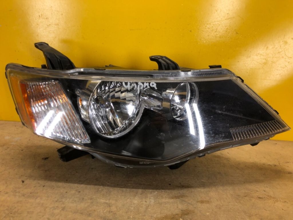 8301A152 | Фара прав. MITSUBISHI OUTLANDER XL 05-13