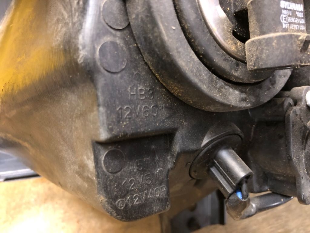 8301A152 | Фара прав. MITSUBISHI OUTLANDER XL 05-13 - Фото 12