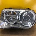 4805 761AG | Фара лев. CHRYSLER 300 04-10