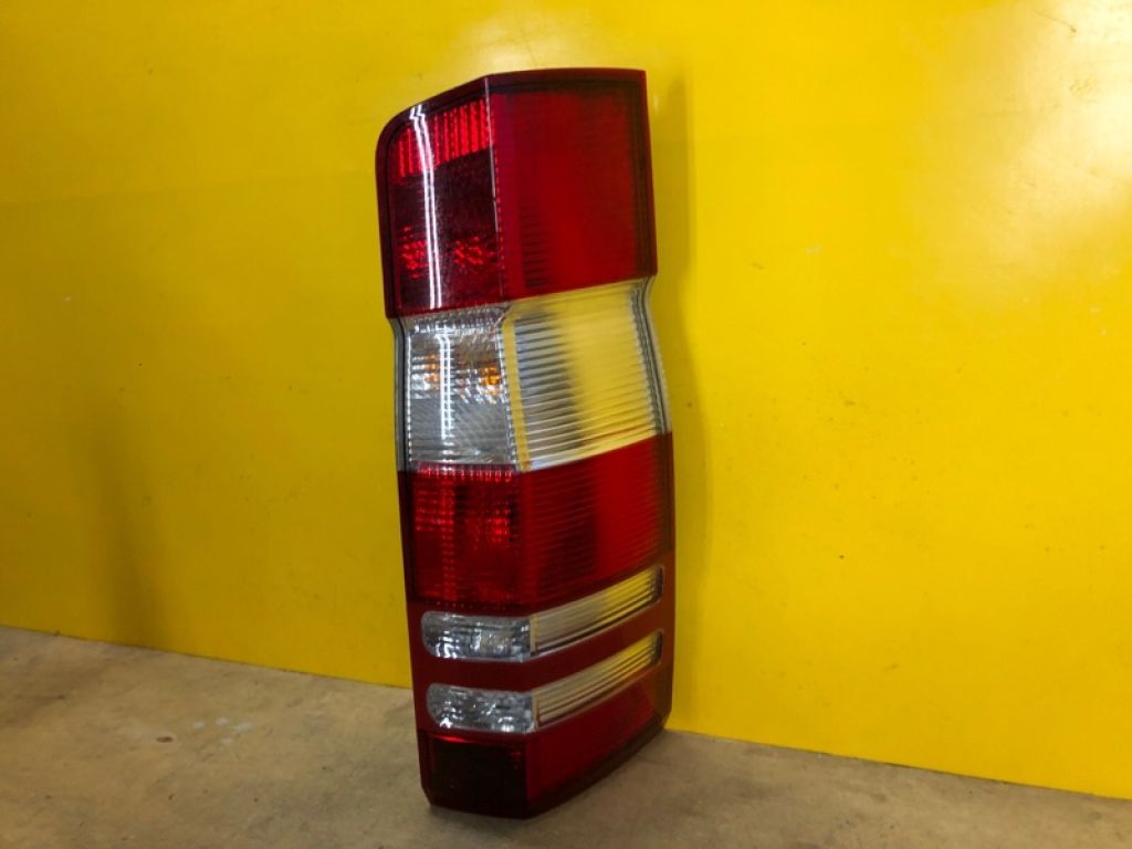 A 906 820 02 64 | Ліхтар зовнішній прав. MERCEDES SPRINTER ( B906 ) 06- - Фото 3