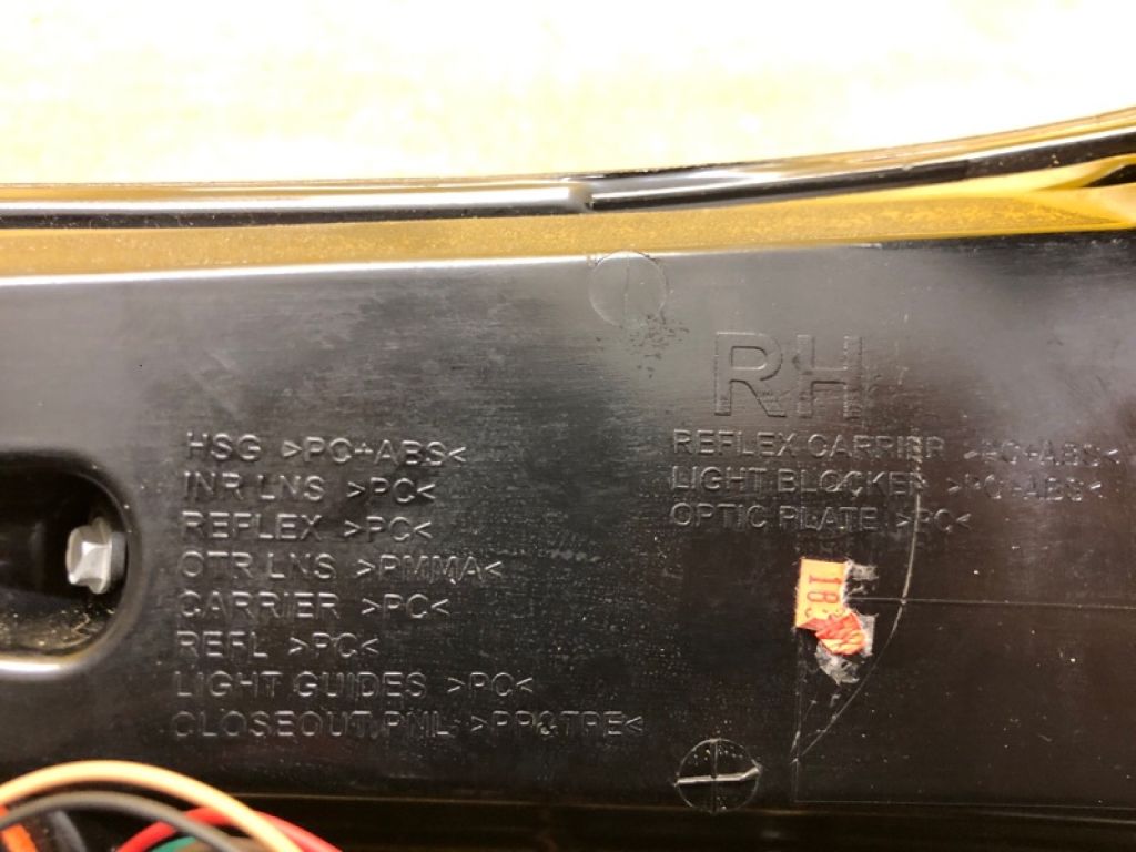 HT4Z-13404-D | Фонарь наружный прав. FORD EDGE 15- - Фото 9