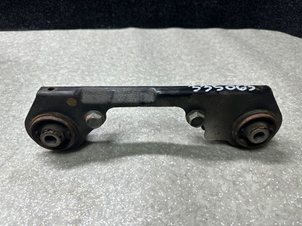55419-4BA0A | Кронштейн/крепление редуктора задн. NISSAN X-TRAIL/ROGUE T32 13-20