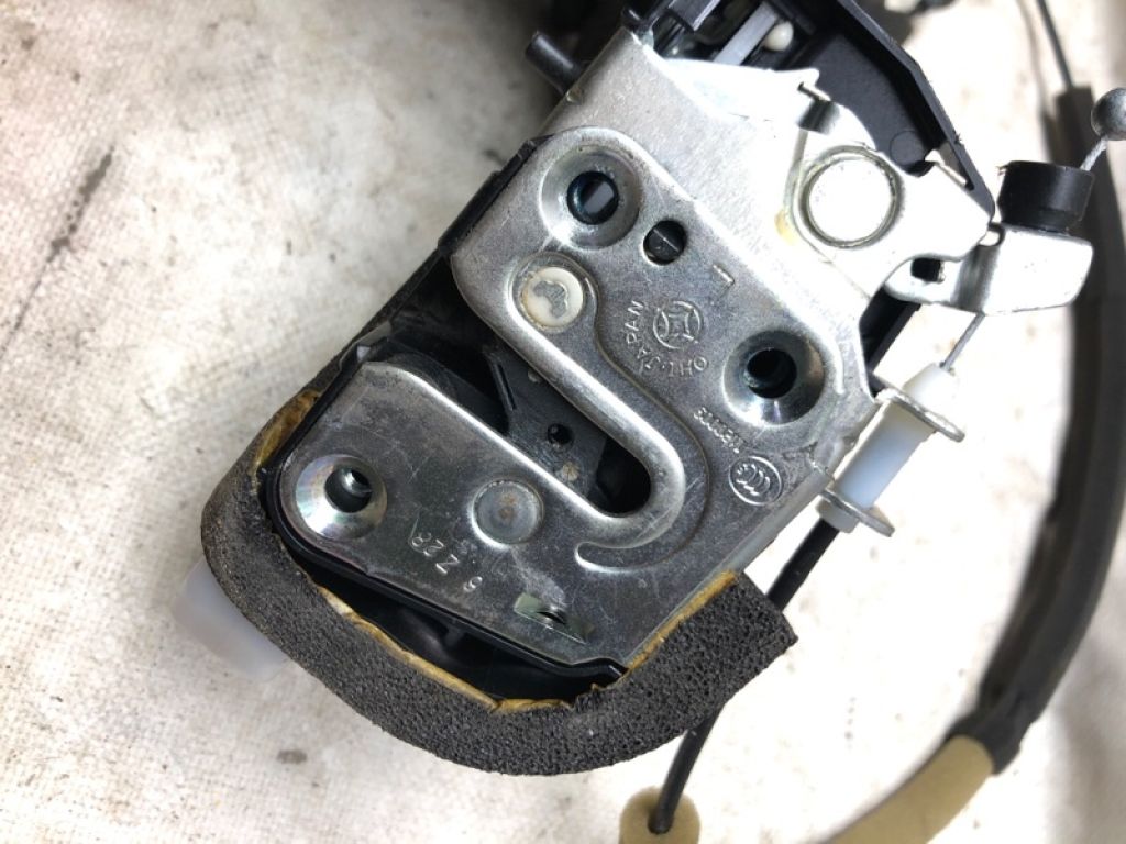 82501-4GA0A | Замок двери задн. лев. INFINITI Q50 15-20 - Фото 3