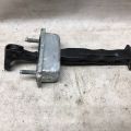 CP9Z-5823500-A | Ограничитель двери передн. лев. FORD FOCUS 10-18 - Превью 2