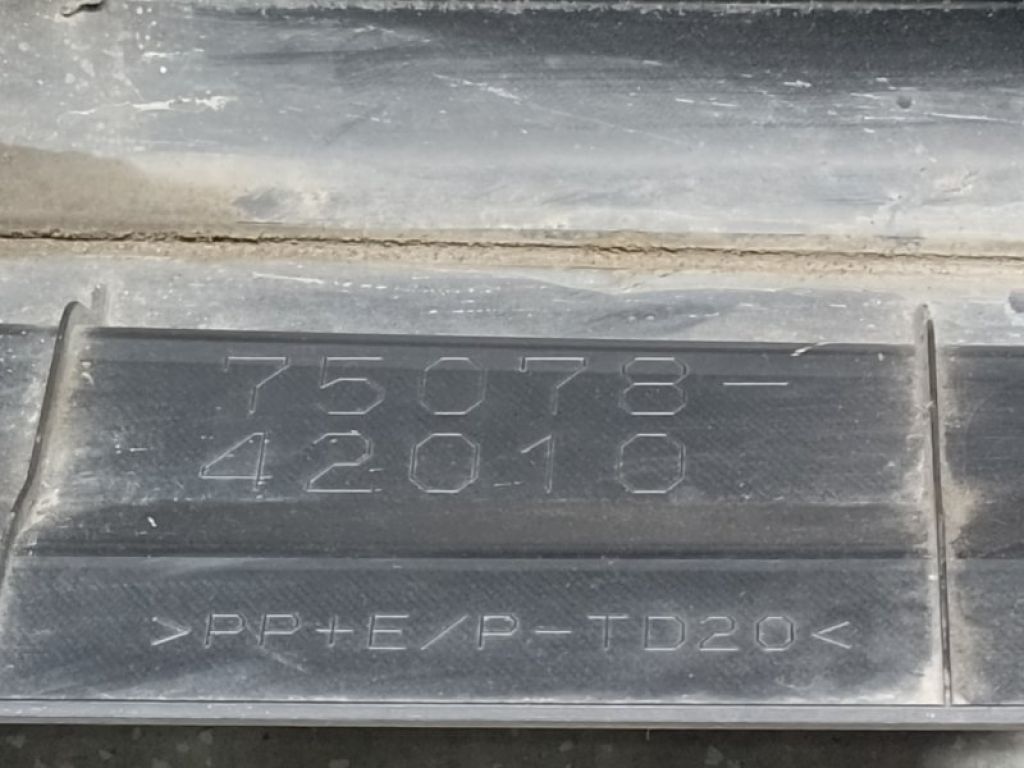 75078-42010 | Накладка двери задн. лев. TOYOTA RAV4 13-19 - Фото 3