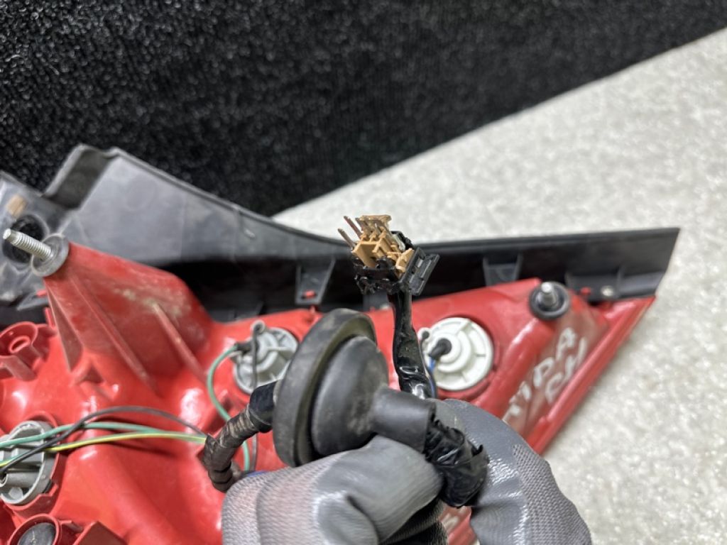 26550-ED025 | Фонарь наружный прав. NISSAN TIIDA/VERSA C11 04-11 - Фото 6