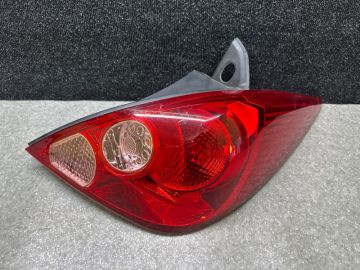 Фонарь наружный прав. NISSAN TIIDA/VERSA C11 04-11