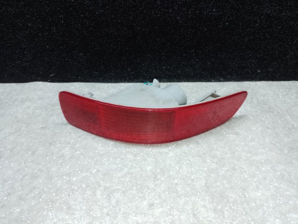 8352A006 | катафот R правий задн. MITSUBISHI OUTLANDER XL 05-13