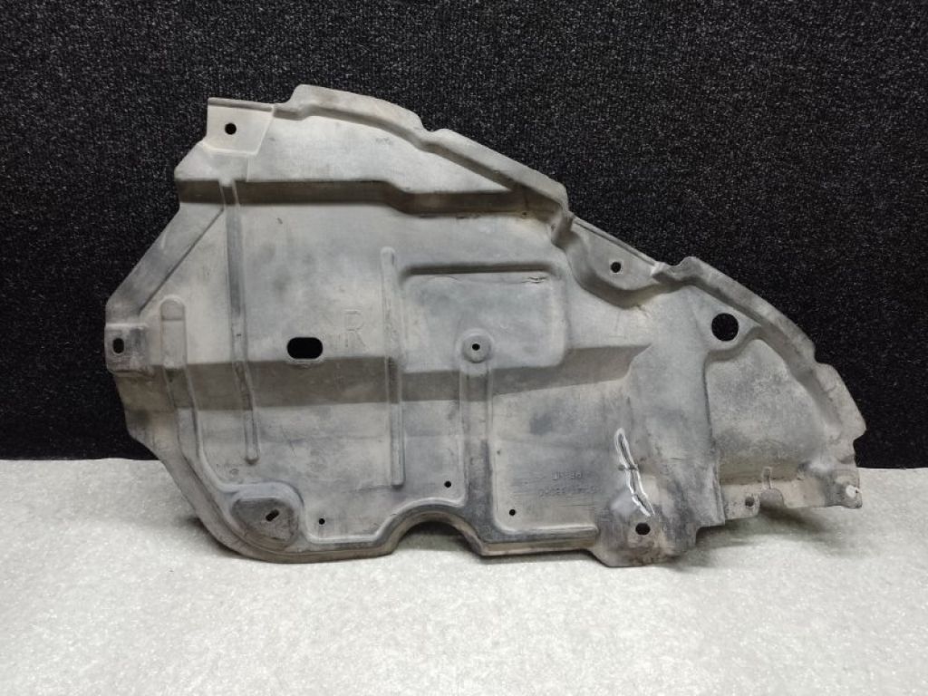 51441-33080 | Захист двигуна прав. TOYOTA CAMRY 40 06-11