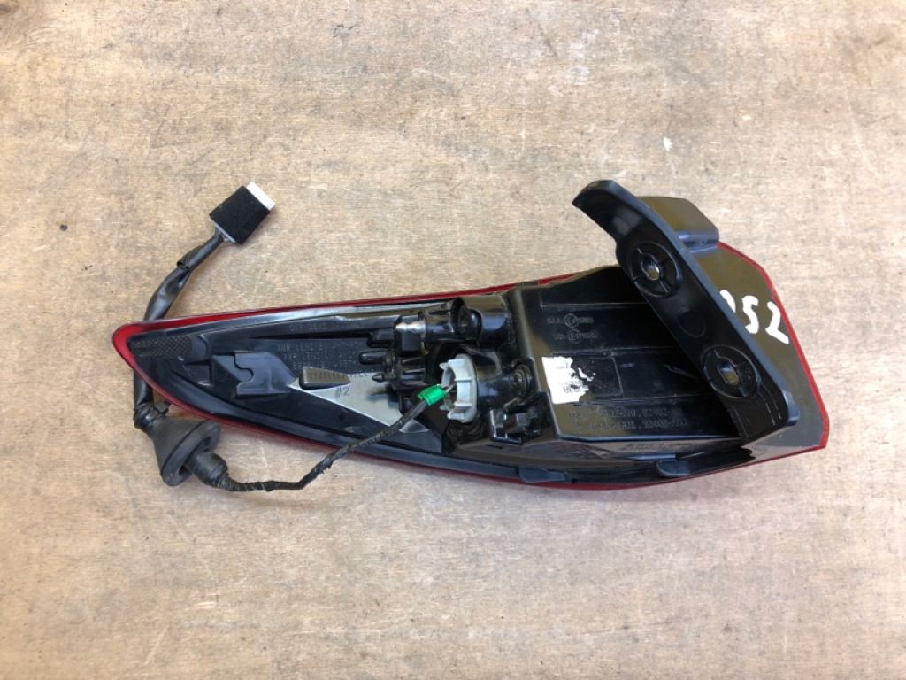 92402-J9100 | Ліхтар зовнішній прав. HYUNDAI KONA OS 17-23 - Фото 7