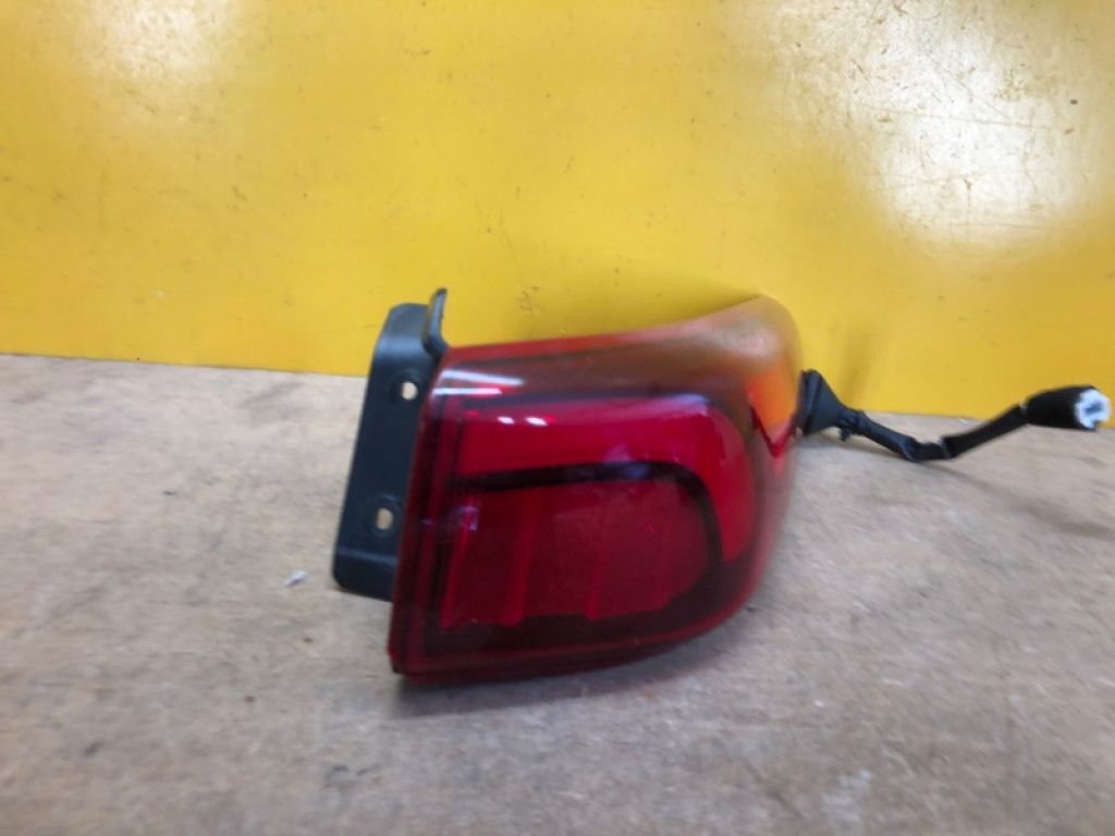 92402-J9510 | Фонарь наружный прав. HYUNDAI KONA OS 17-23