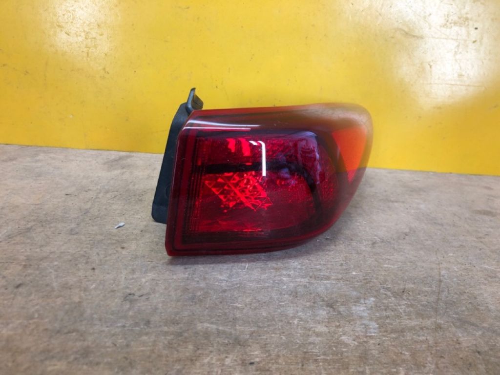 92402-J9510 | Ліхтар зовнішній прав. HYUNDAI KONA OS 17-23