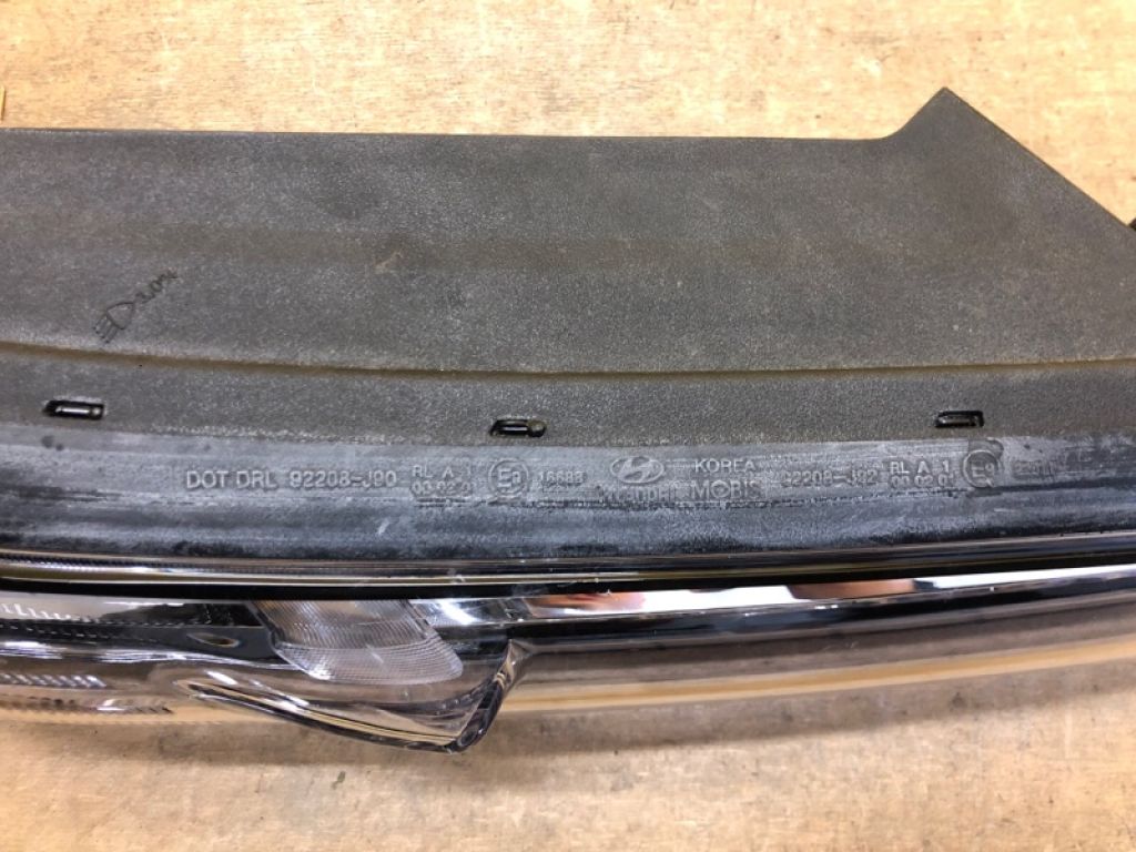 92208-J9000 | Денний ходовий вогонь прав. HYUNDAI KONA OS 17-23 - Фото 9