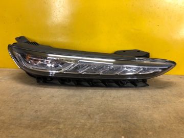 Денний ходовий вогонь прав. HYUNDAI KONA OS 17-23