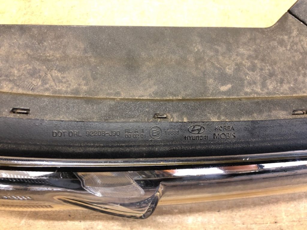 92208-J9000 | Денний ходовий вогонь прав. HYUNDAI KONA OS 17-23 - Фото 11