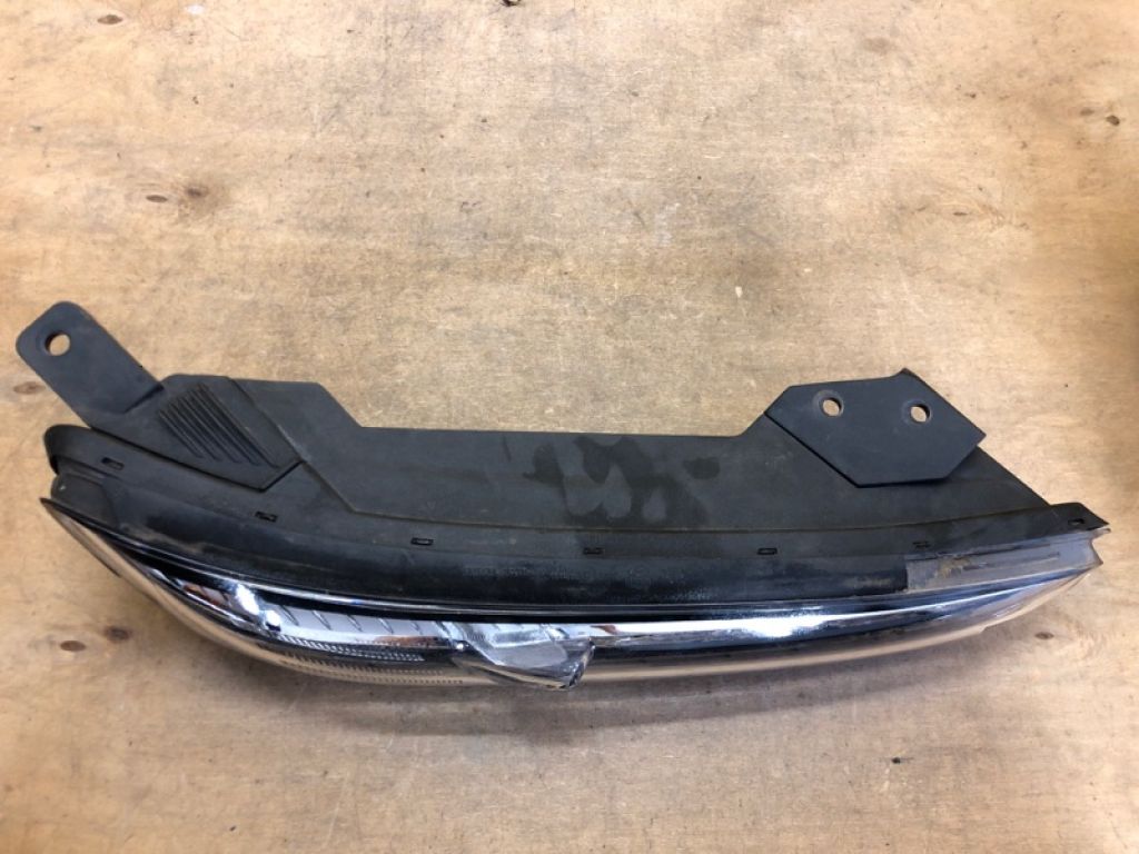 92208-J9000 | Денний ходовий вогонь прав. HYUNDAI KONA OS 17-23 - Фото 4