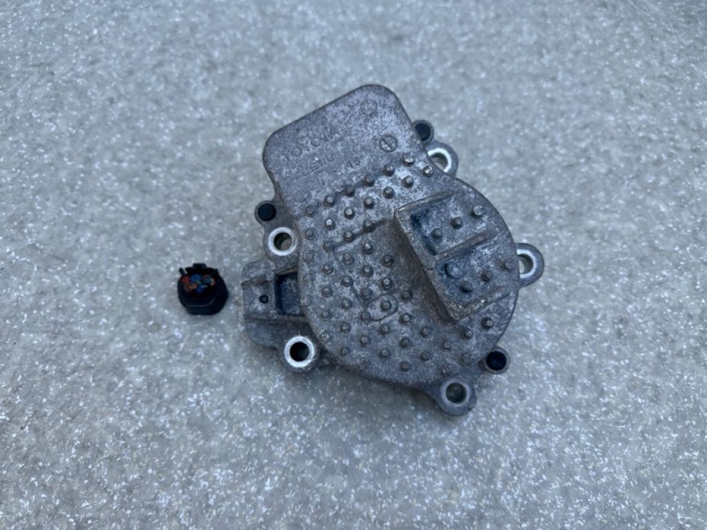 161A0-29015 | Помпа охолодження електрична TOYOTA PRIUS - 30 09-17 - Фото 2