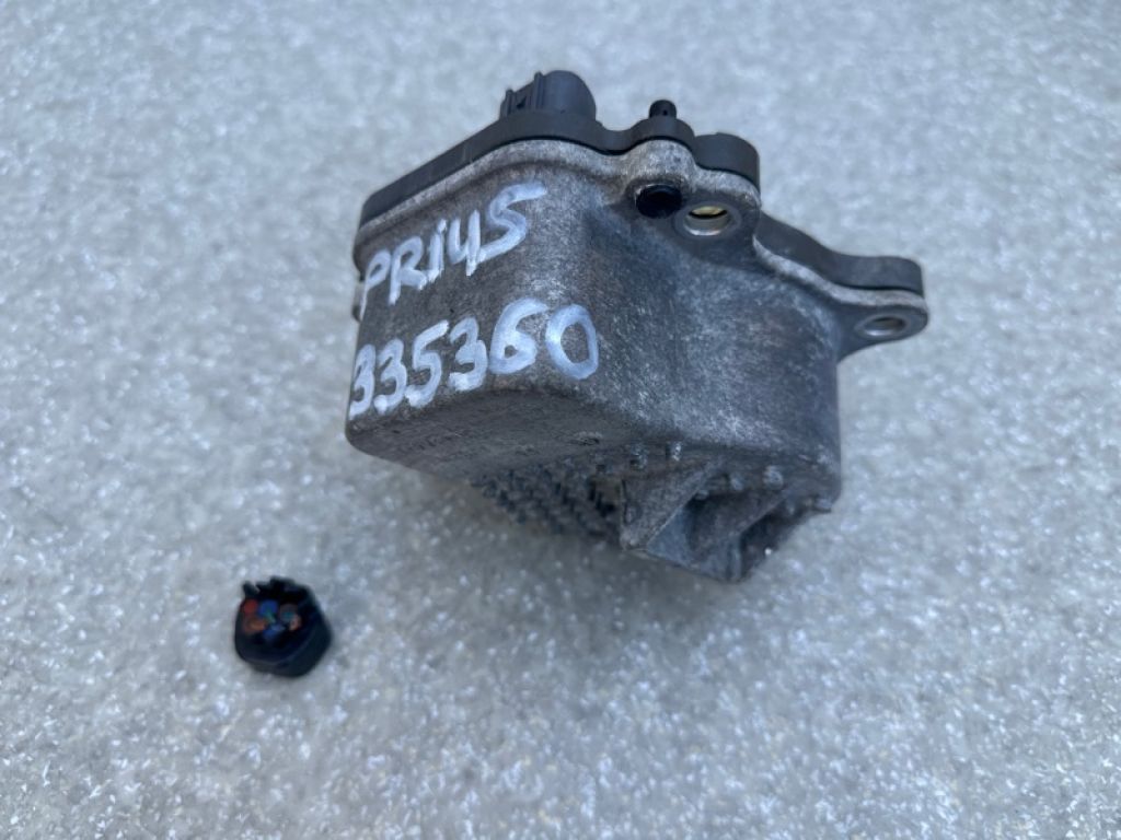 161A0-29015 | Помпа охолодження електрична TOYOTA PRIUS - 30 09-17 - Фото 3