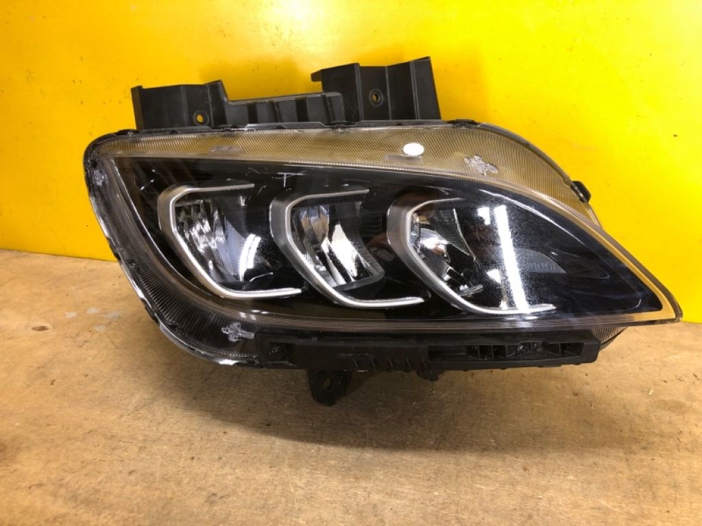 J992163060 | Фара прав. HYUNDAI KONA OS 17-23