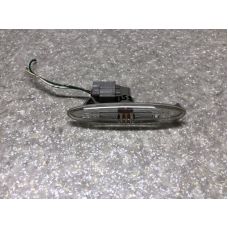 Повторювач повороту у крило TOYOTA CAMRY 40 06-11