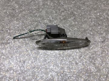 Повторитель поворота в крыло TOYOTA CAMRY 40 06-11