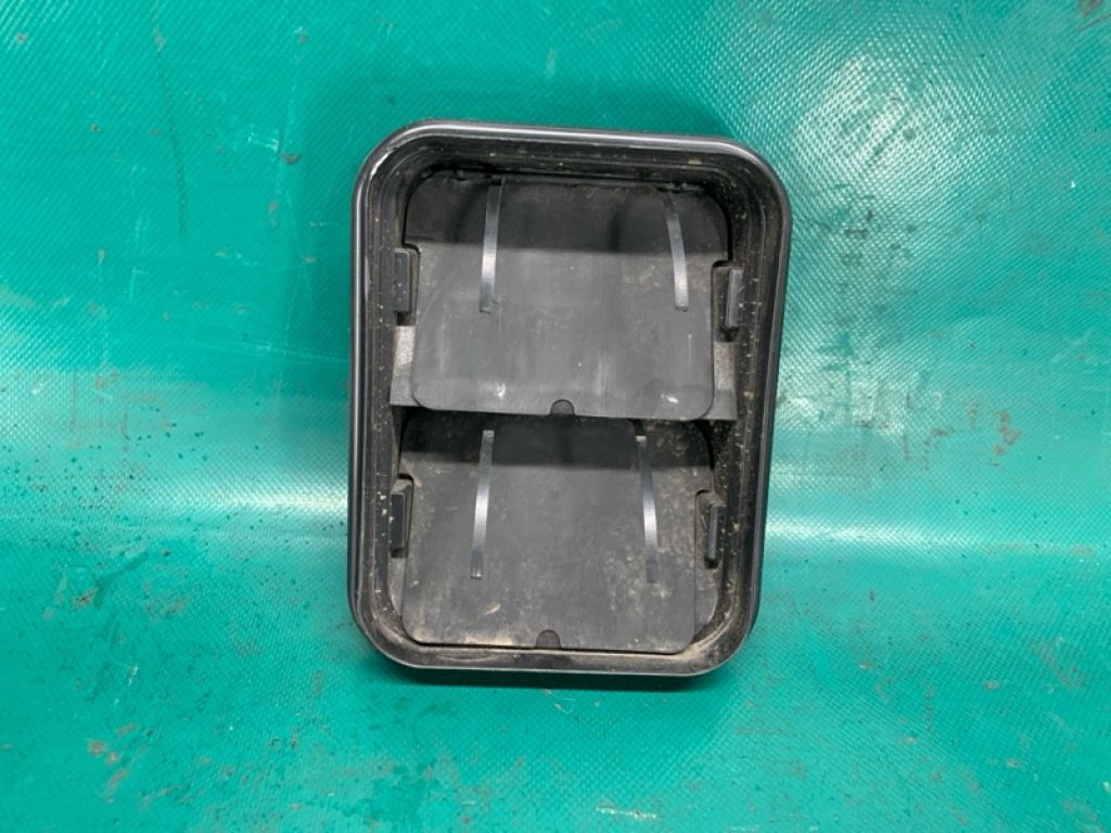 76805-5HA0A | Клапан вентиляції салону лів. NISSAN X-TRAIL/ROGUE T32 13-20