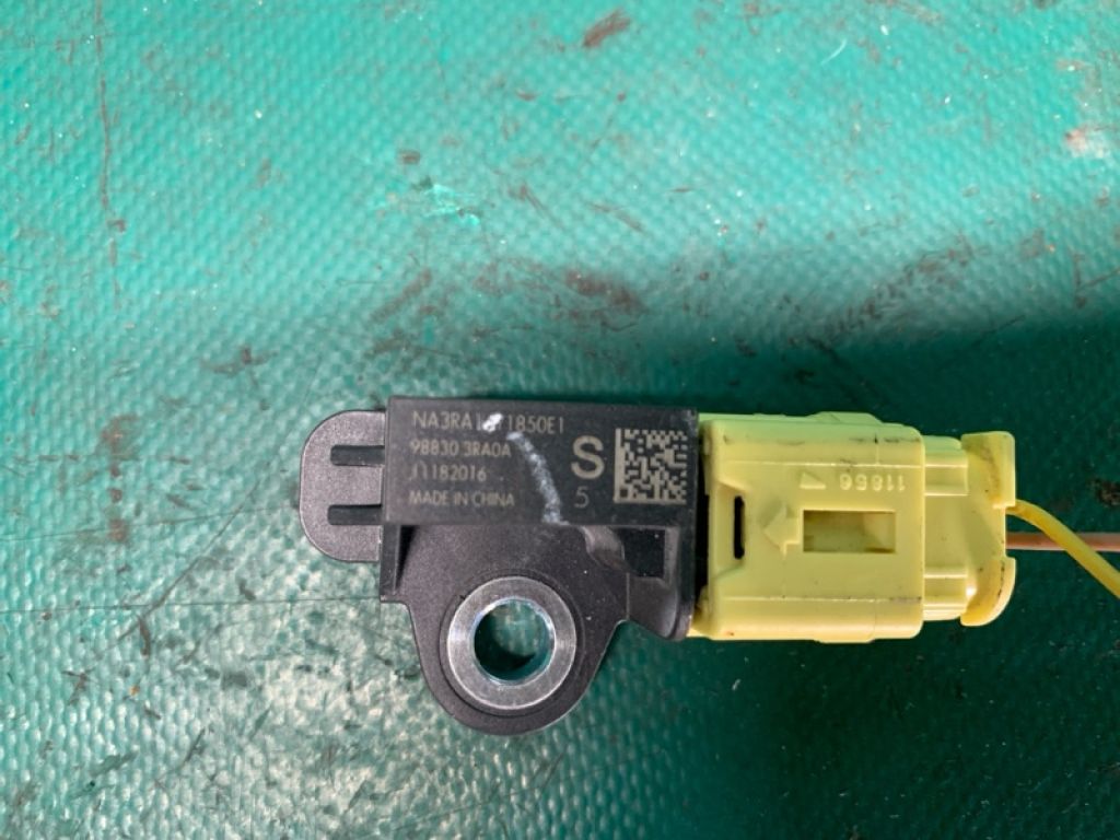 98830-3TA6A | Датчик удара задн. прав. NISSAN X-TRAIL/ROGUE T32 13-20 - Фото 3