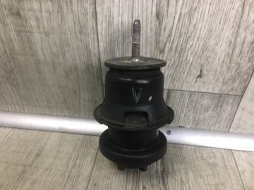Подушка двигуна SUBARU LEGACY 09-15 BM