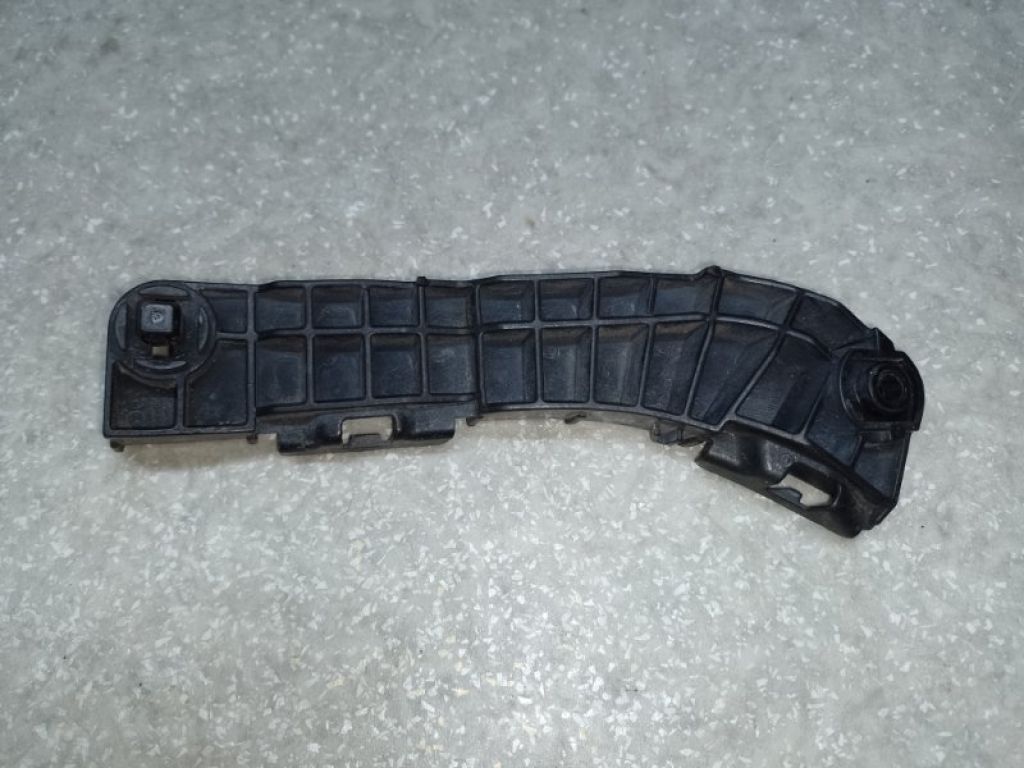 52535-33040 | Кронштейн переднього бампера (на крилі) прав. TOYOTA CAMRY 40 06-11 - Фото 2