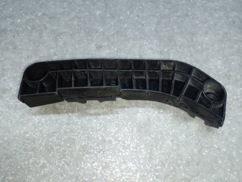 52536-33040 | Кронштейн переднього бампера (на крилі) лів. TOYOTA CAMRY 40 06-11