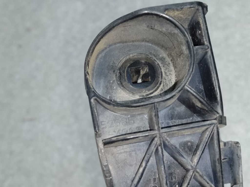 52535-42021 | Кронштейн переднего бампера (на крыле) прав. TOYOTA RAV4 05-12 - Фото 4