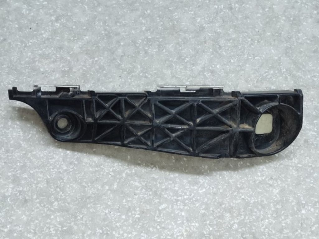 52536-42020 | Кронштейн переднего бампера (на крыле) лев. TOYOTA RAV4 05-12
