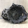 3111502020 | Крышка МКПП передн. TOYOTA AURIS 06-12