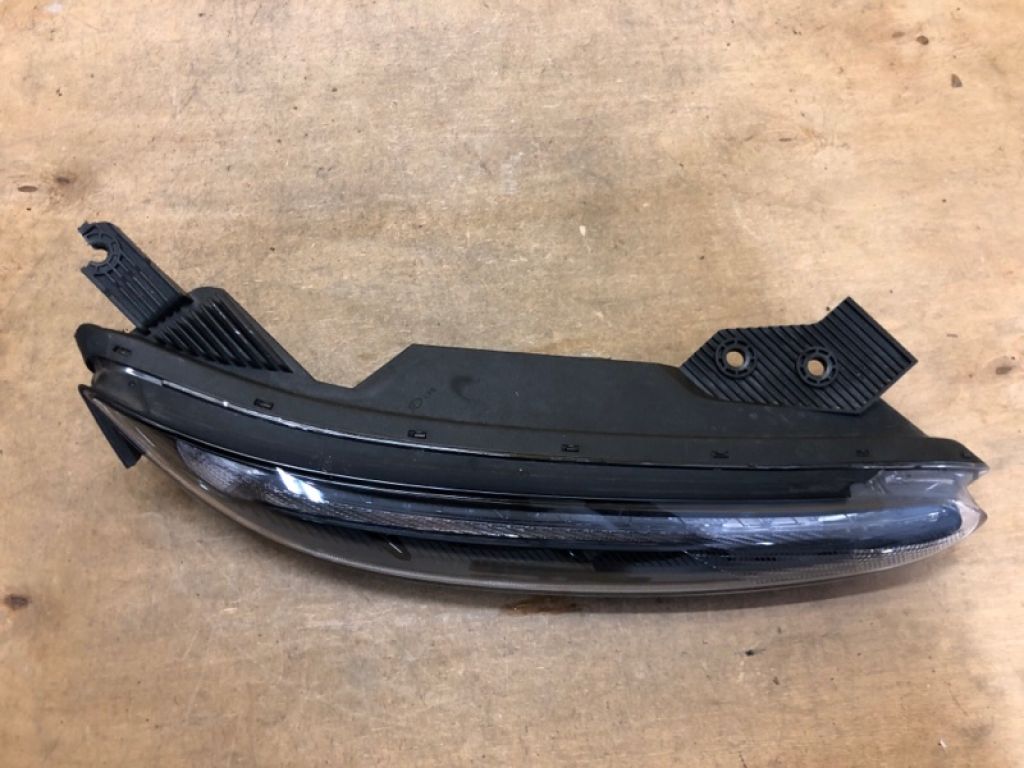 92208-J9500 | Дневной ходовой огонь прав. HYUNDAI KONA OS 17-23 - Фото 4