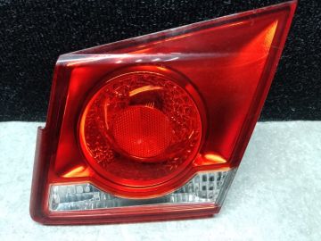 Фонарь внутренний прав. CHEVROLET CRUZE 08-15