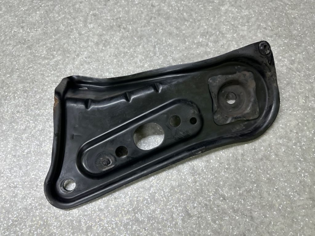 51036-07010 | Кріплення балки підвіски передн. лів. TOYOTA CAMRY 40 06-11 - Фото 2