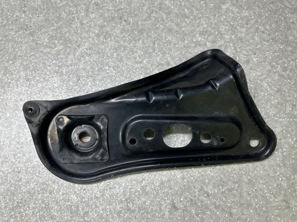 51035-07010 | Крепление балки подвески передн. прав. TOYOTA CAMRY 40 06-11 - Фото 2