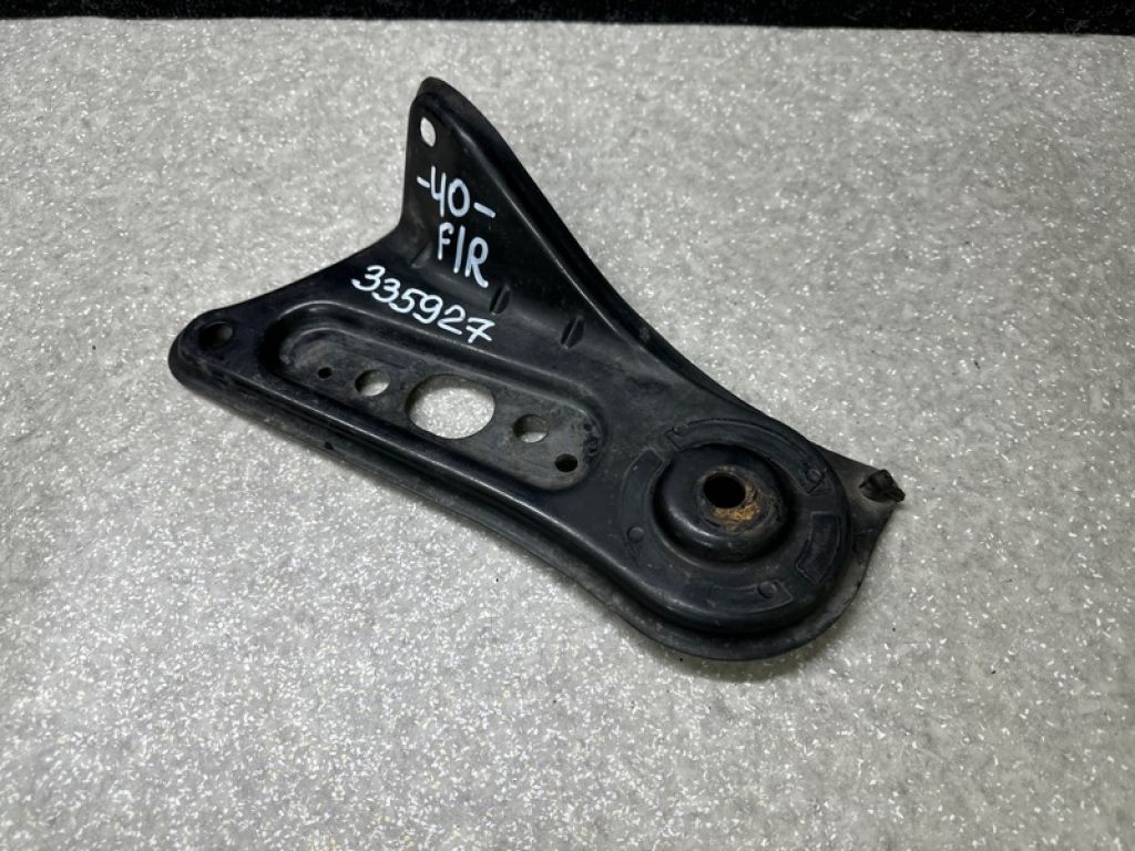 51035-07010 | Крепление балки подвески передн. прав. TOYOTA CAMRY 40 06-11 - Фото 3