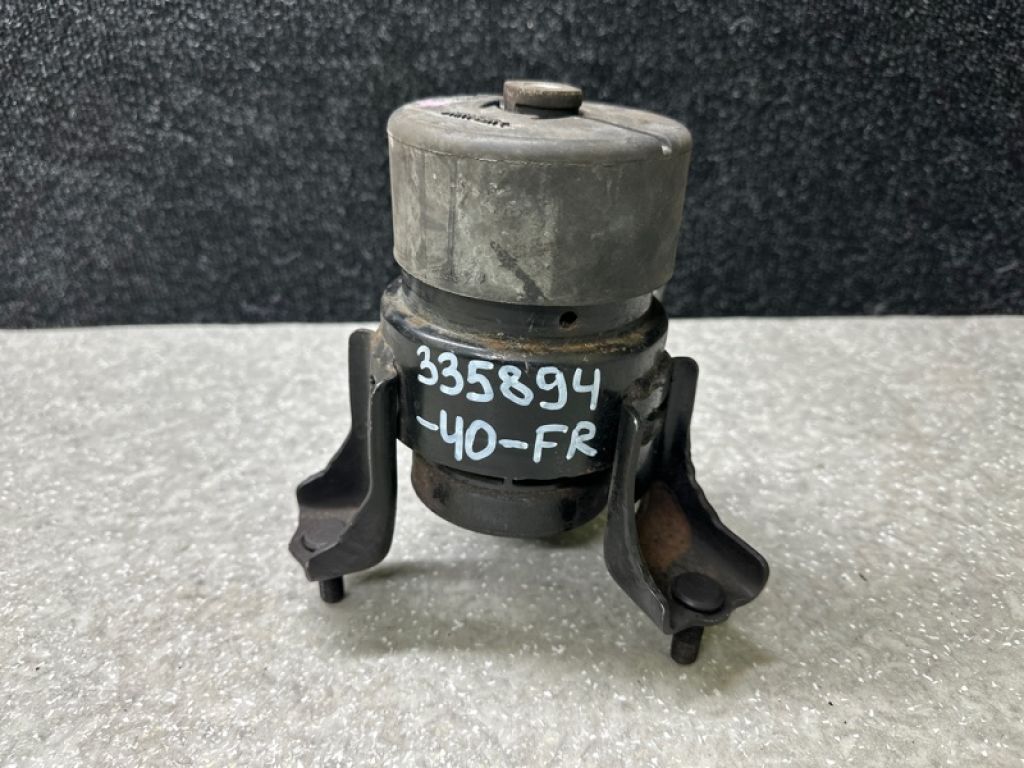 12361-0H100 | Подушка двигателя передн. TOYOTA CAMRY 40 06-11