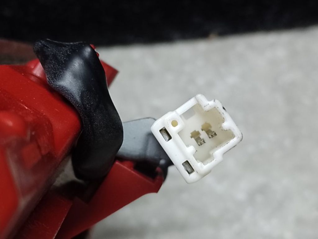 26590-ED01D | Стоп сигнал NISSAN TIIDA/VERSA C11 04-11 - Фото 4