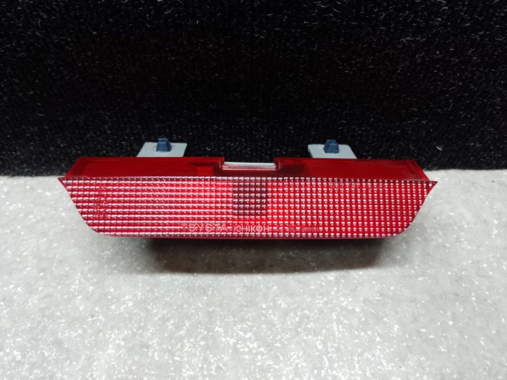 81570-49015 | Стоп-сигнал TOYOTA RAV4 00-05