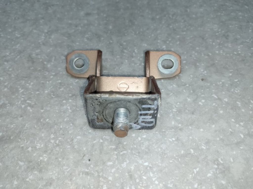 90400-ED00A | Петля кришки багажника NISSAN TIIDA/VERSA C11 04-11