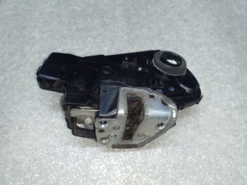 Замок кришки багажника TOYOTA RAV4 05-12
