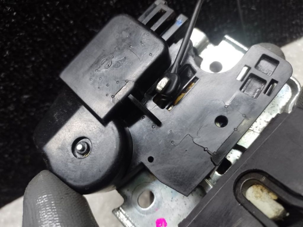 84630-3TA0A | Замок крышки багажника NISSAN ALTIMA L33 12-18 - Фото 4