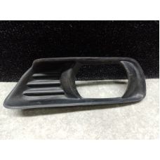Накладка противотуманной фары лев. TOYOTA CAMRY 40 06-11
