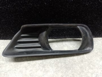 Накладка протитуманної фари лів. TOYOTA CAMRY 40 06-11