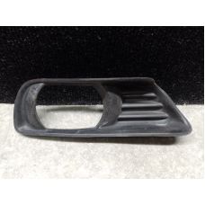 Накладка противотуманной фары прав. TOYOTA CAMRY 40 06-11