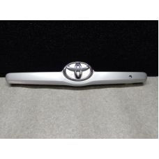 Панель подсветки номера TOYOTA CAMRY 40 06-11