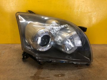 Фара прав. TOYOTA AVENSIS 03-08