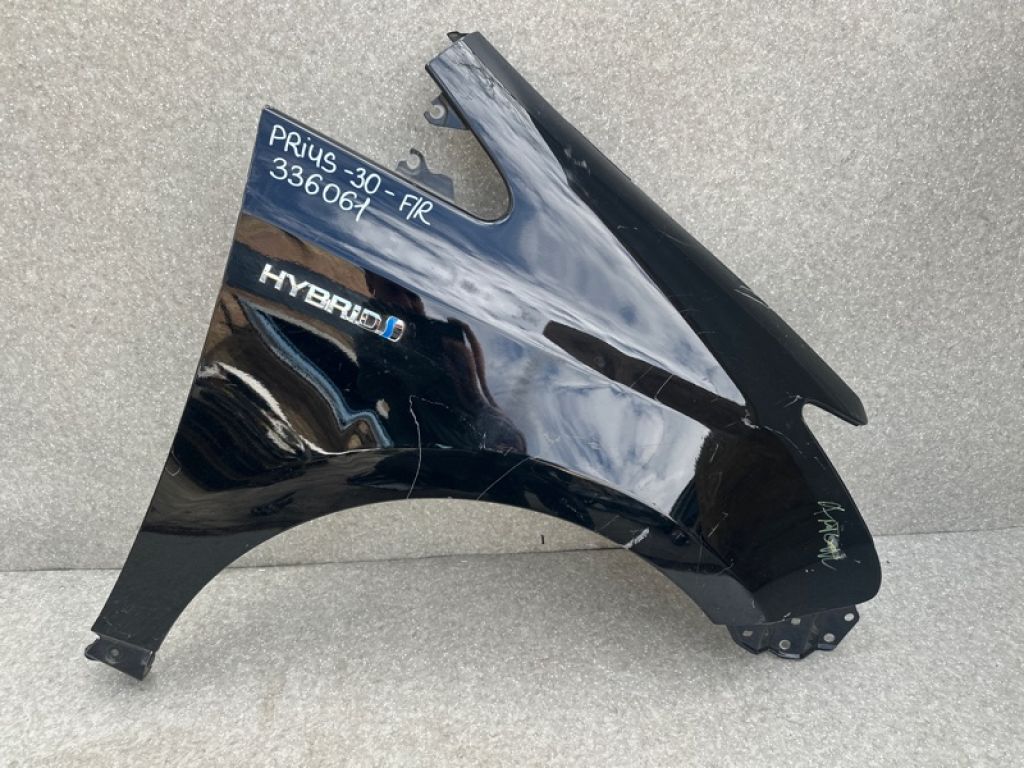 53801-47060 | Крыло переднее прав. TOYOTA PRIUS PLUS 11-14